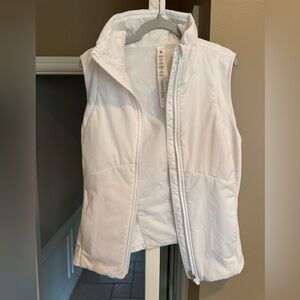Lululemon active vest white sz 4